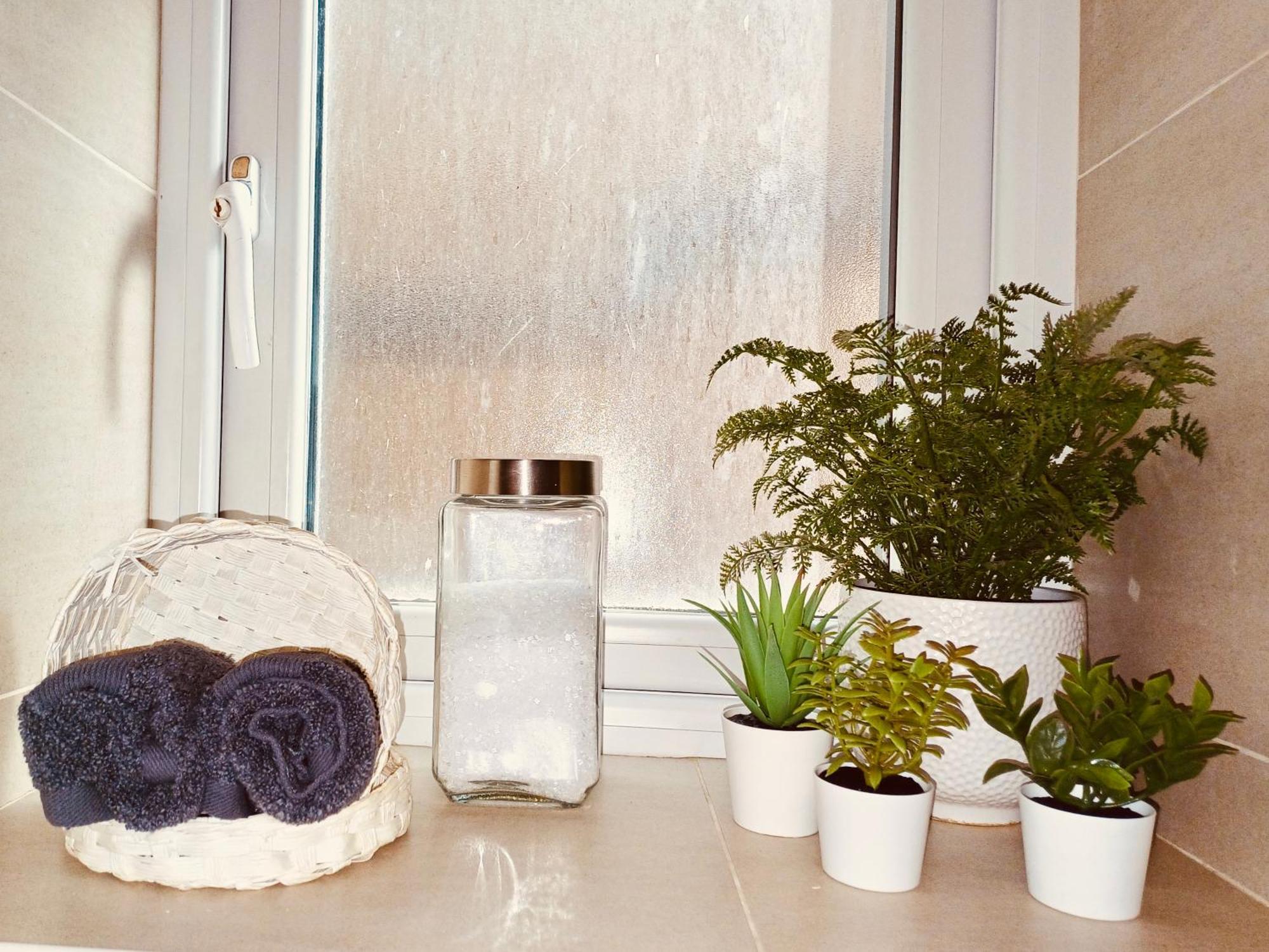 Apartment Olympia 2 Bed Terrace London