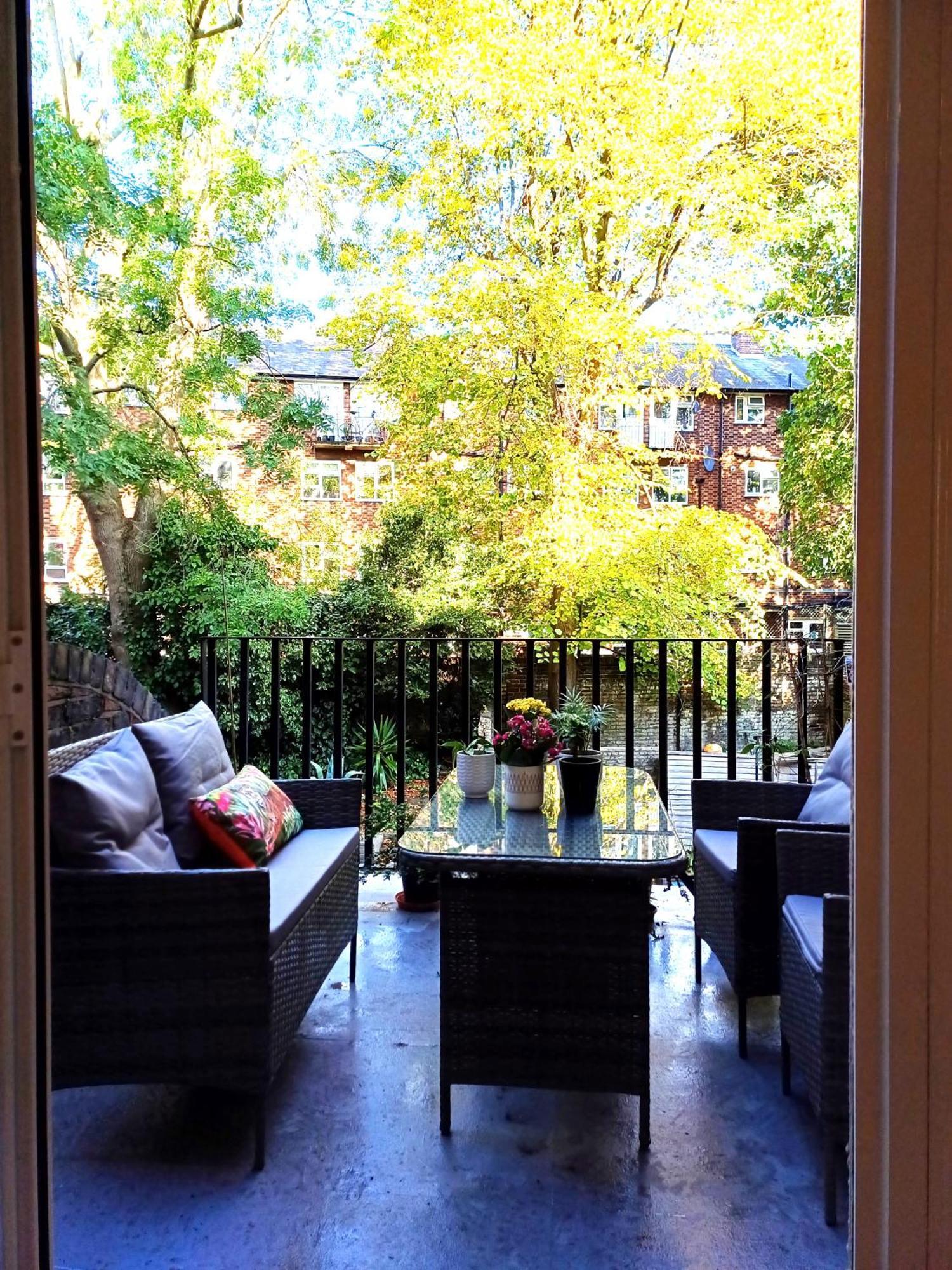 Olympia 2 Bed Terrace *