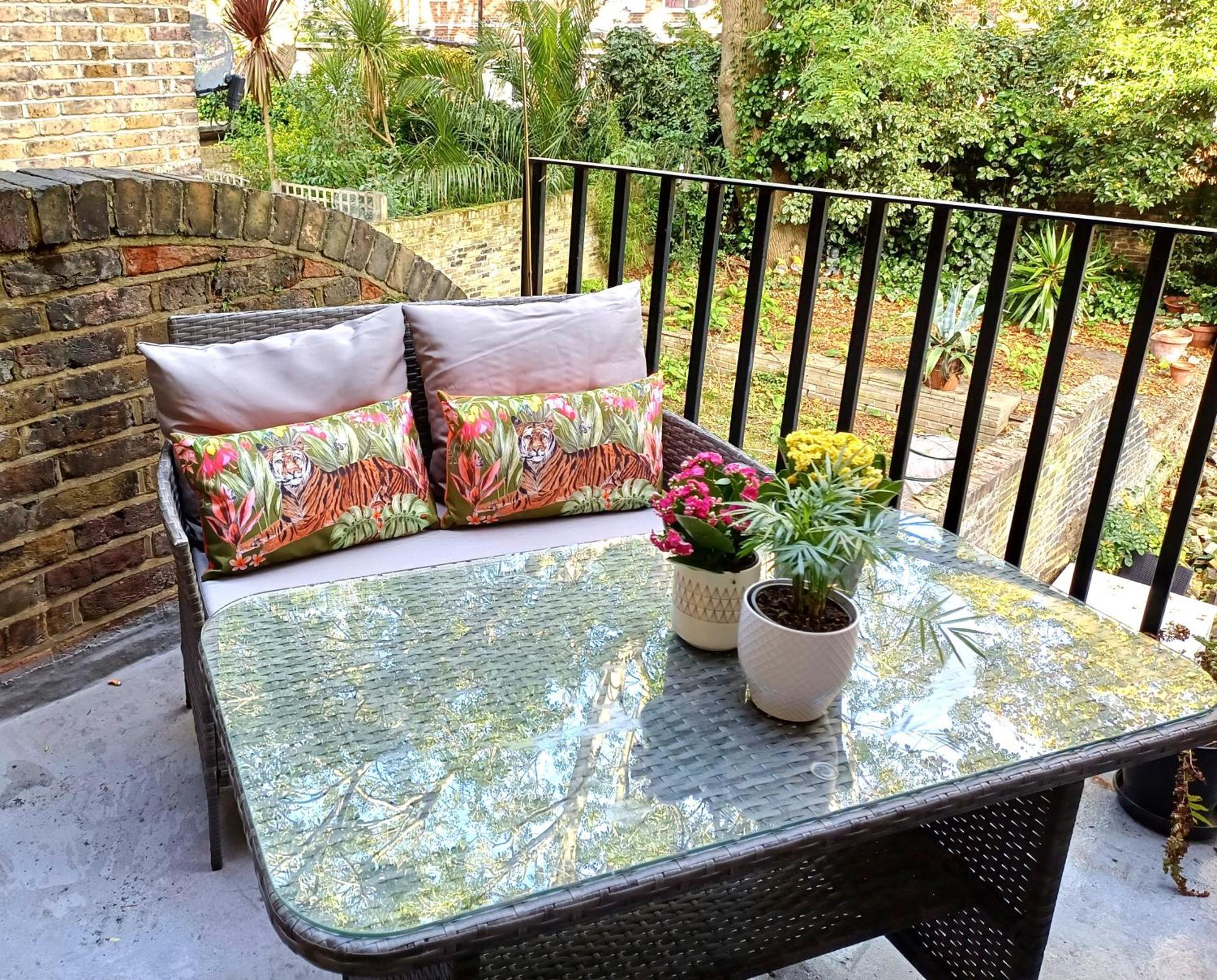 Olympia 2 Bed Terrace *